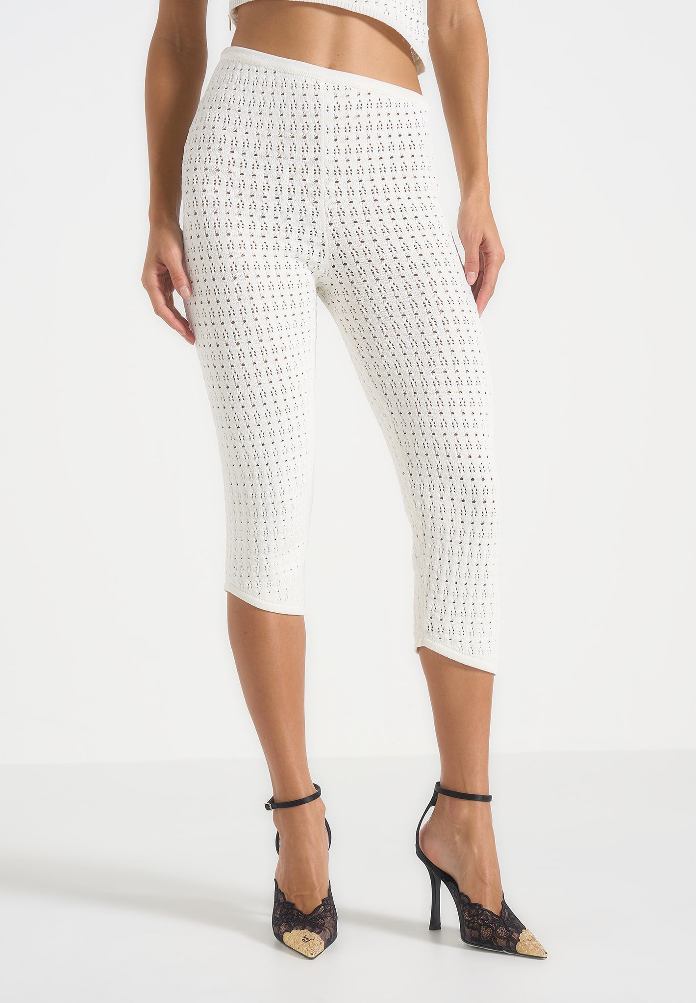 aimee-pointelle-asymmetric-capri-leggings-cream 