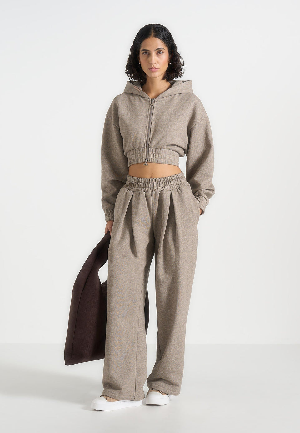 fanny-straight-leg-box-pleat-joggers-taupe