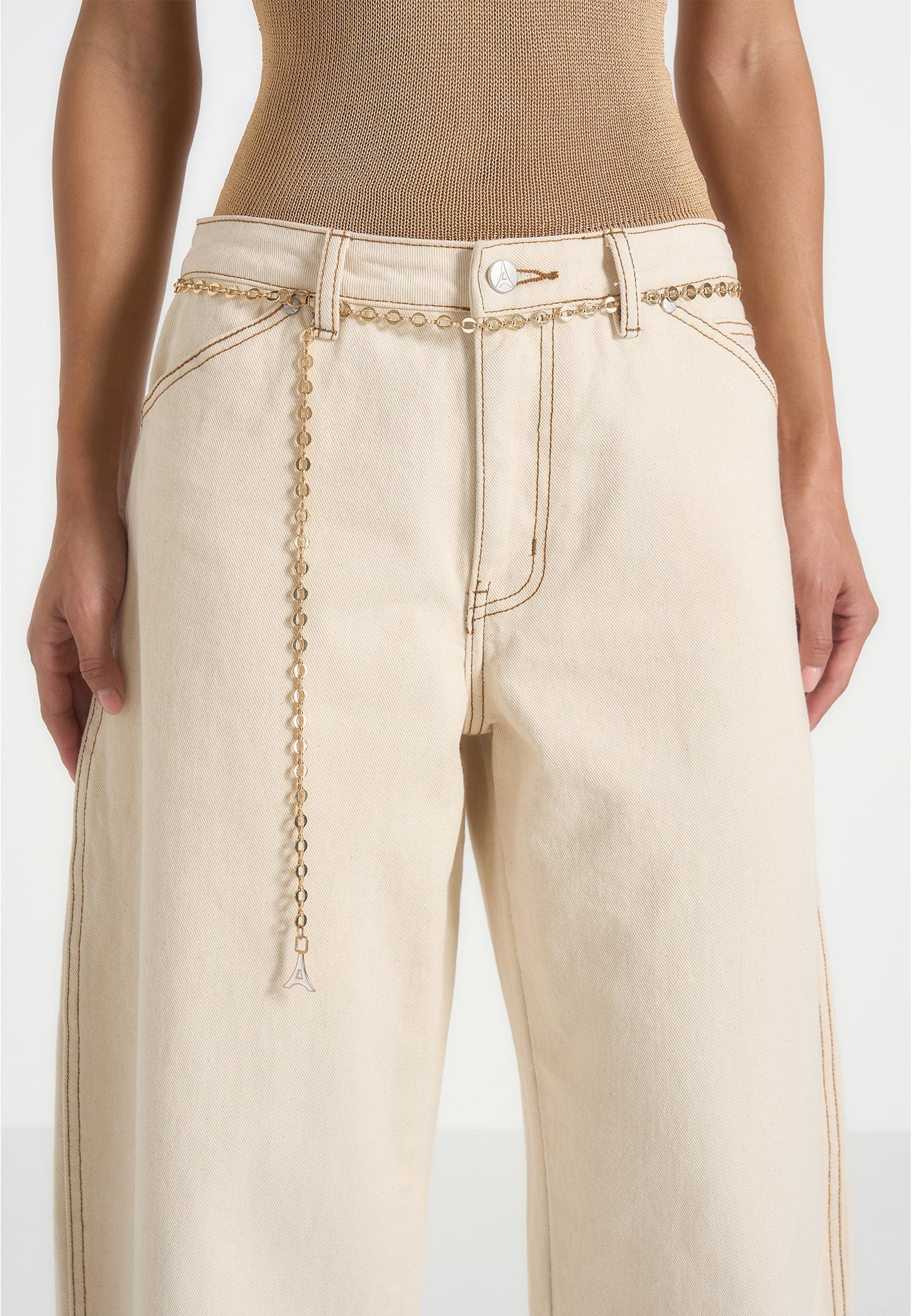Enora - Hourglass Jean With Chain - Cream