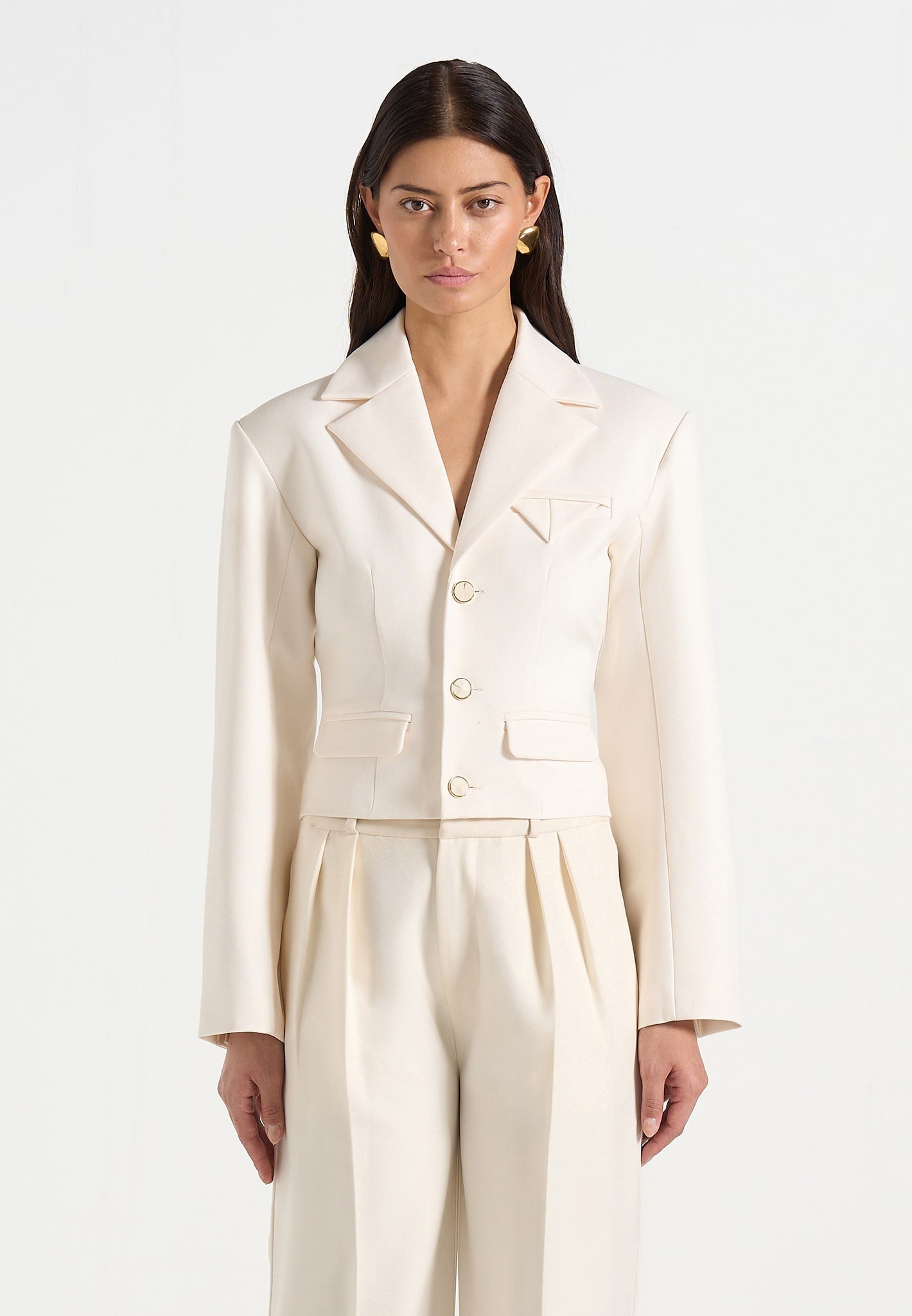 prisca-tailored-cropped-blazer-cream 