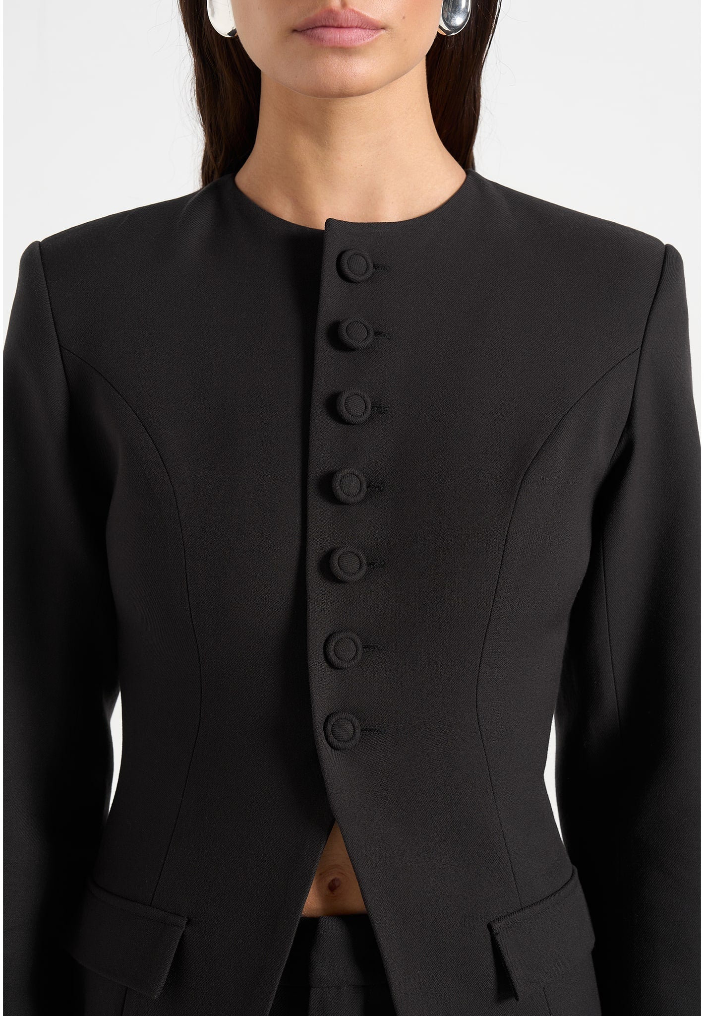 harper-tailored-cinch-blazer-with-detachable-collar-black