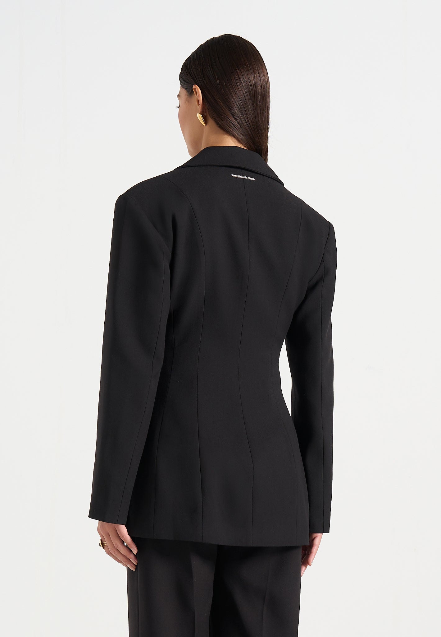 claire-wide-shoulder-cinch-waist-blazer-black