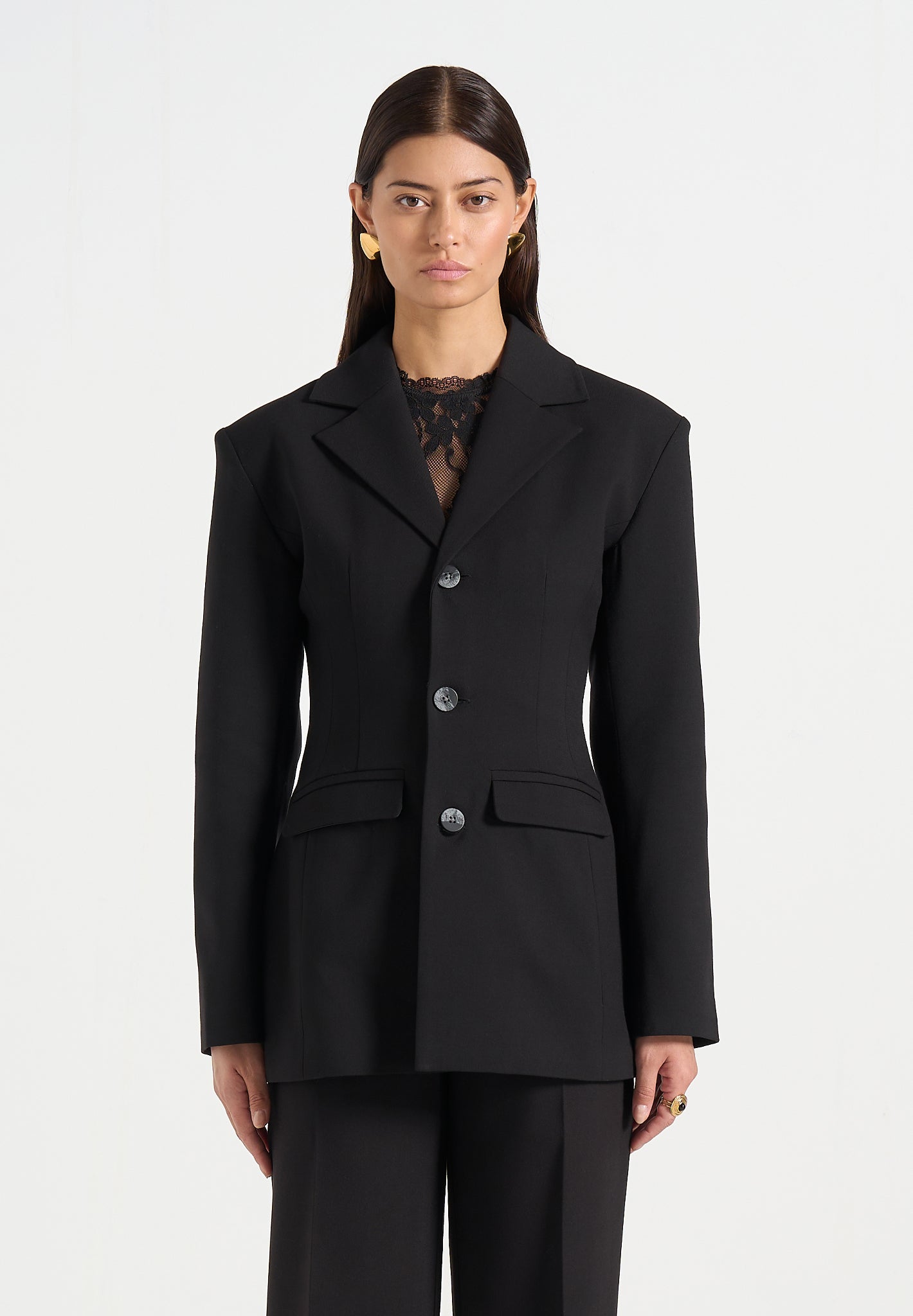 claire-wide-shoulder-cinch-waist-blazer-black