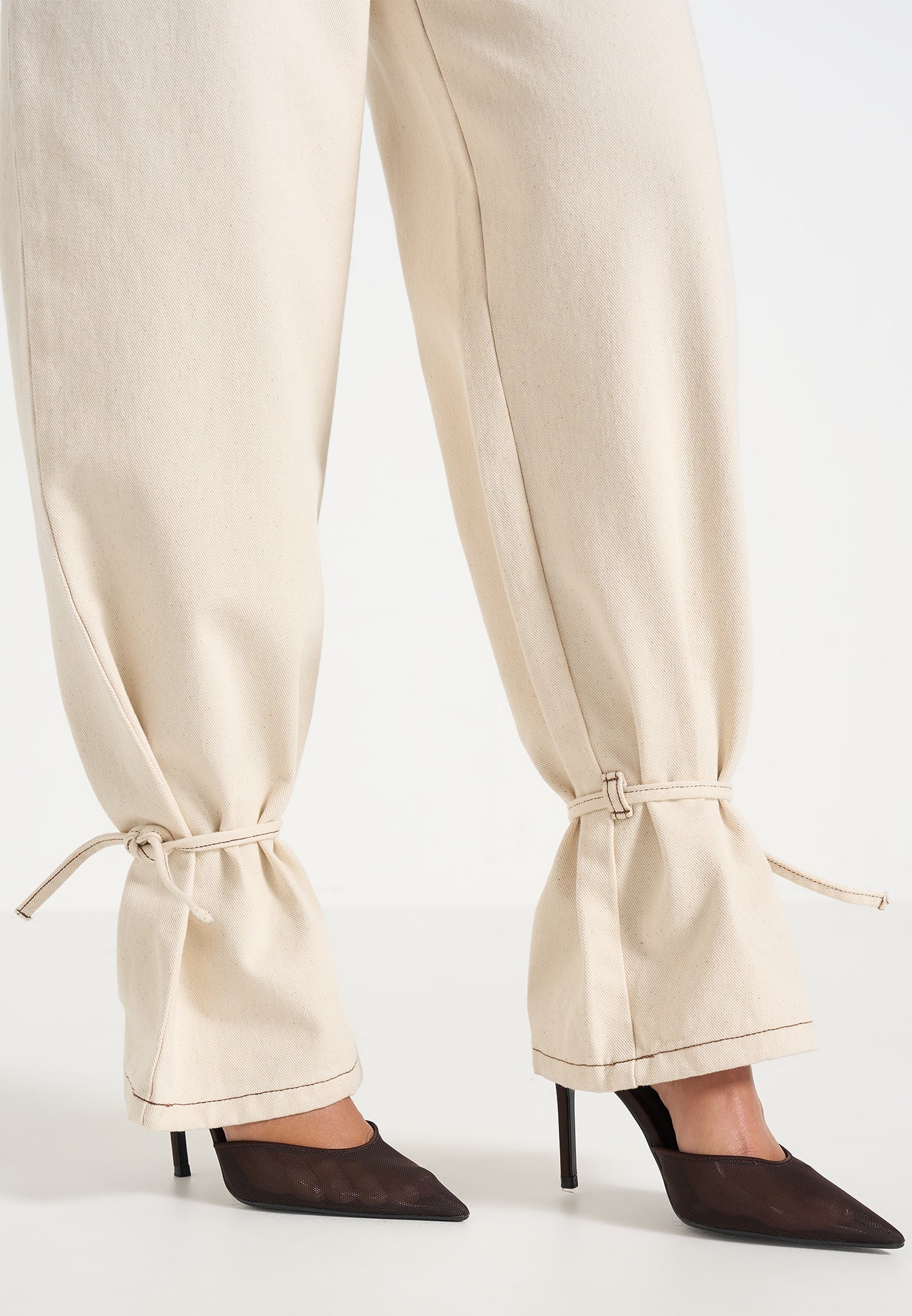 faye-wide-mid-rise-jeans-with-tie-waist-cream 