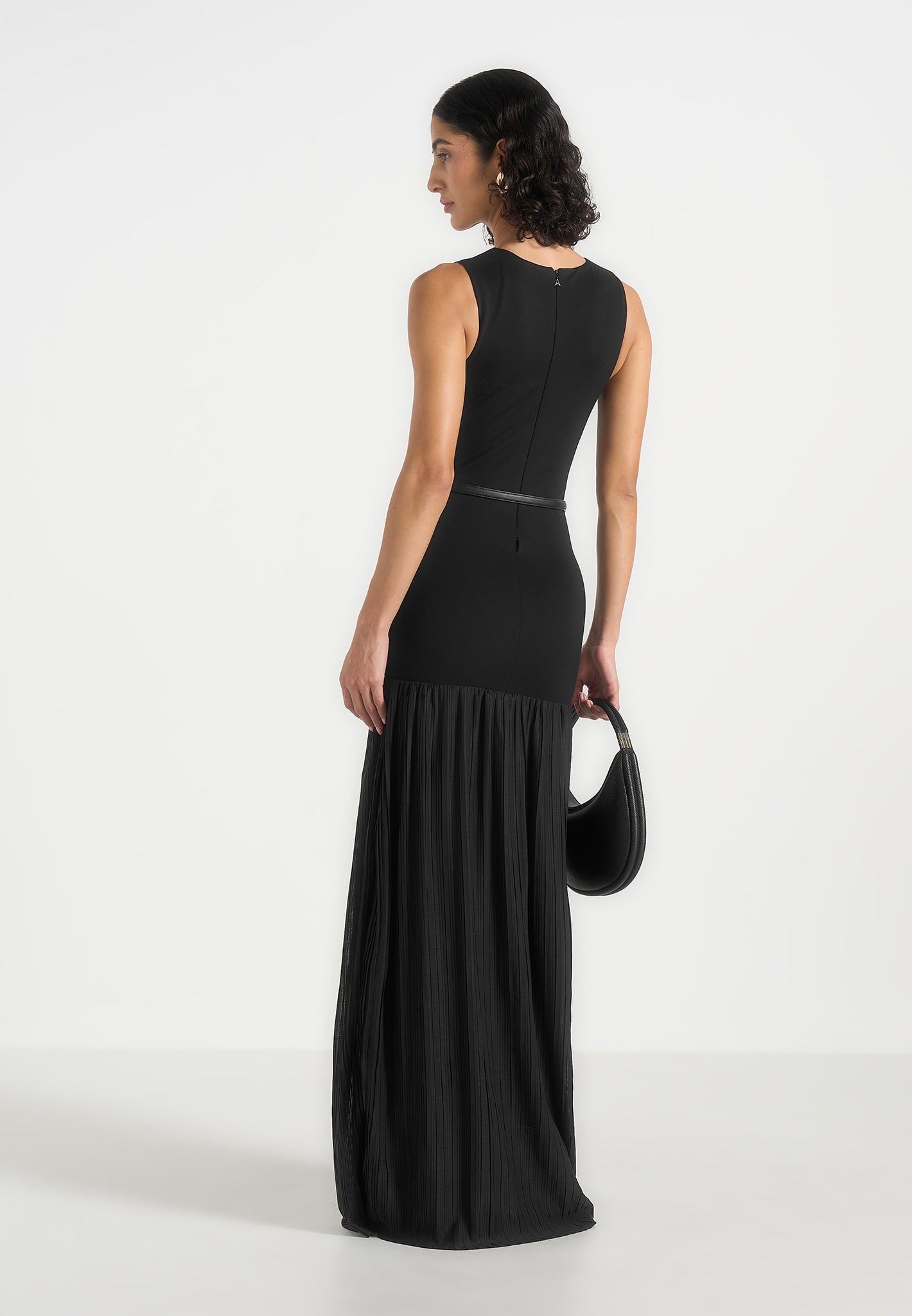 emma-crew-neck-belted-pleated-maxi-dress-black