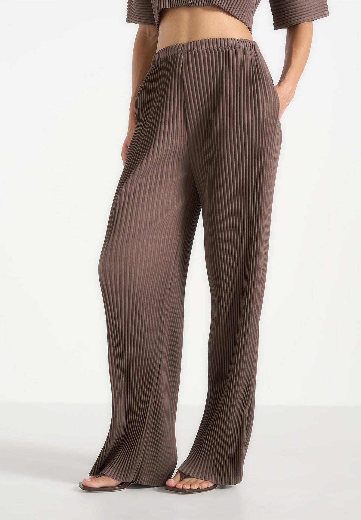 Lila - Pleated Wide-Leg Pants - Brown