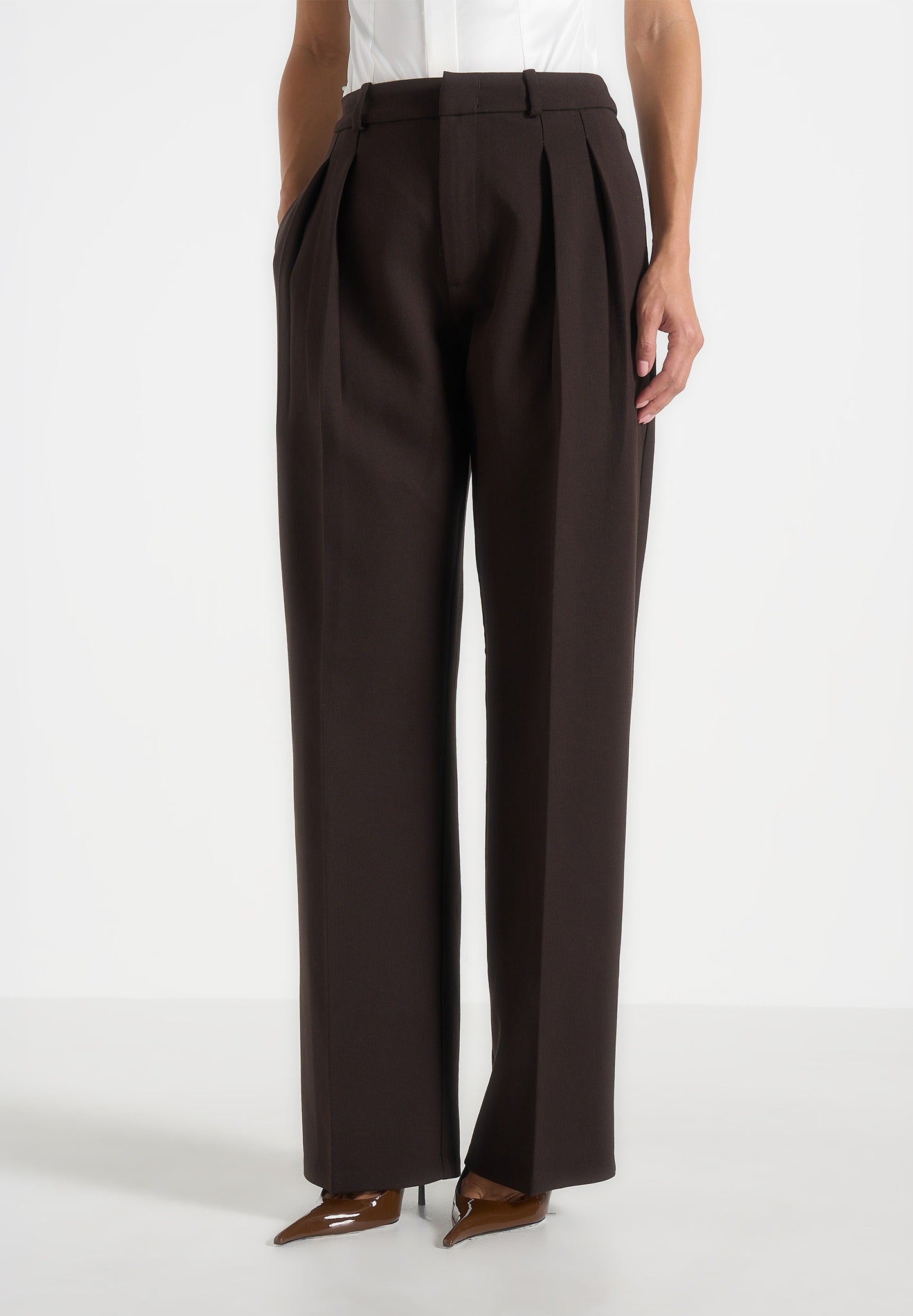 Julie - Tailored Twin Pleat Pants - Dark Brown 