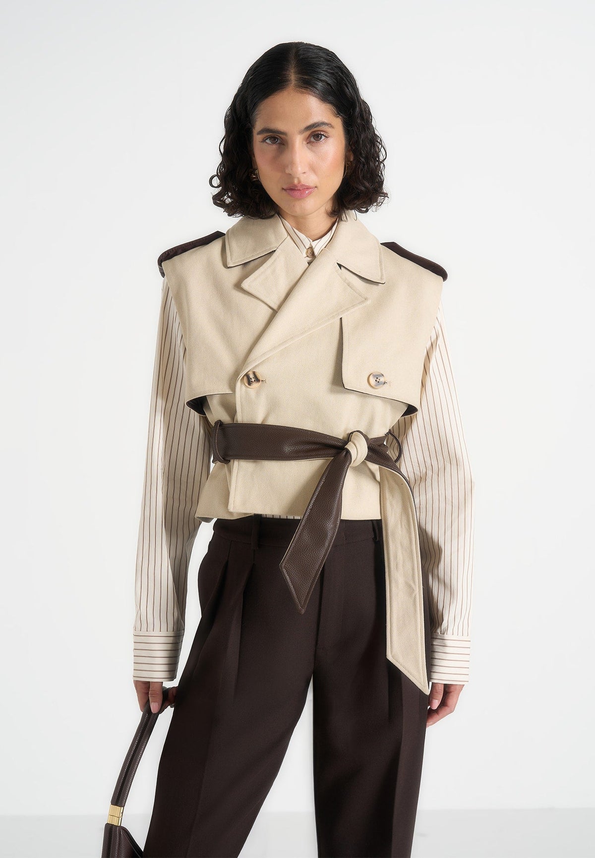 Lelia - Cropped Suede Trench 2-in-1 Gilet Coat With Belt - Beige/Brown
