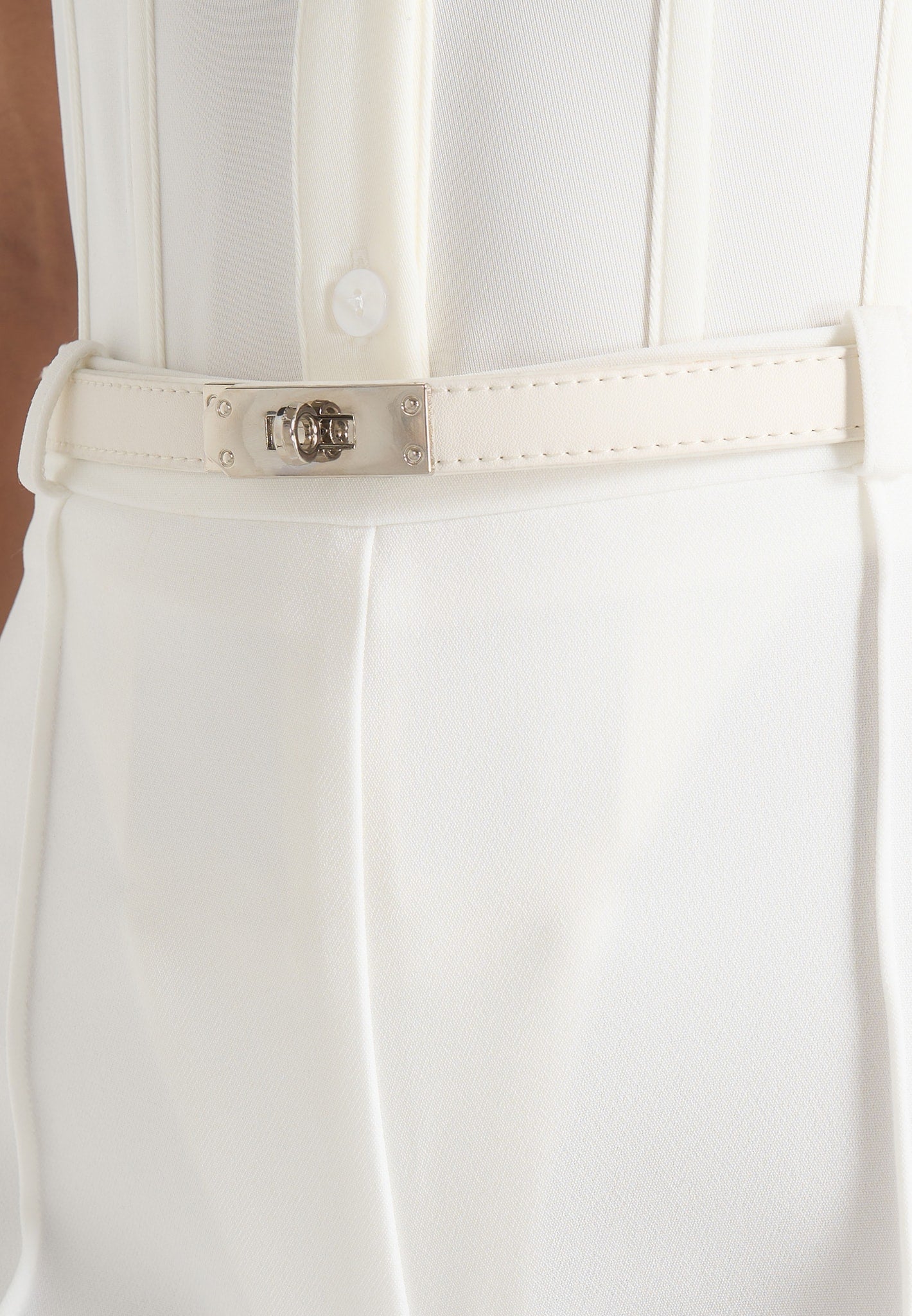 Quinn - High-Waisted Belted Fit & Flare Trousers - White