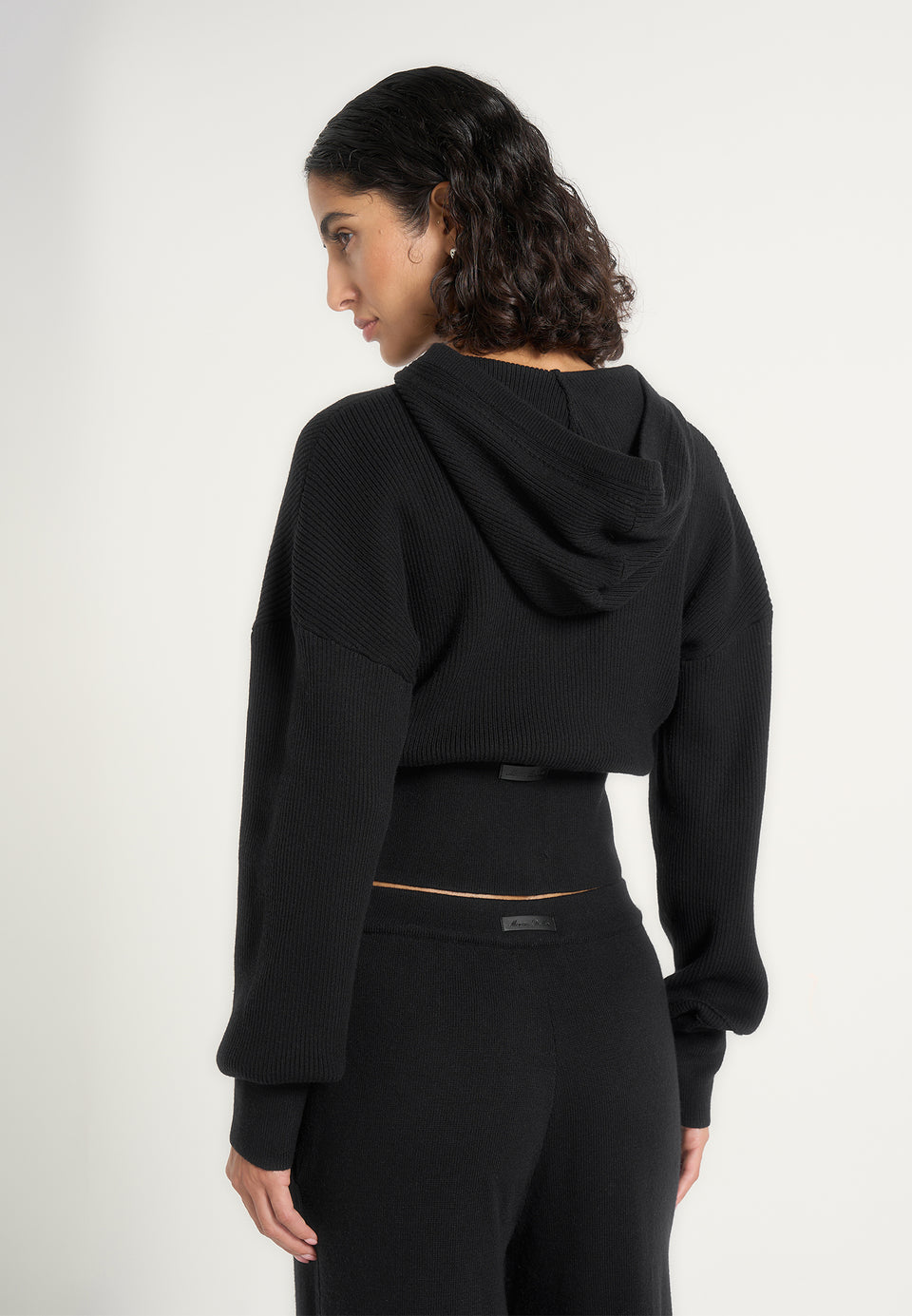 Lexie - Cropped Knit Zip Hoodie - Black