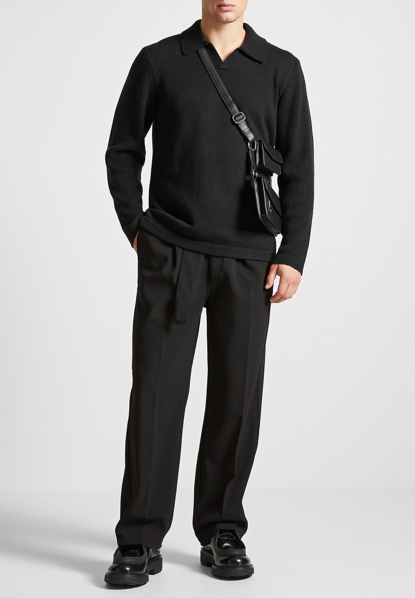 wool-blend-knit-revere-long-sleeve-jumper-black