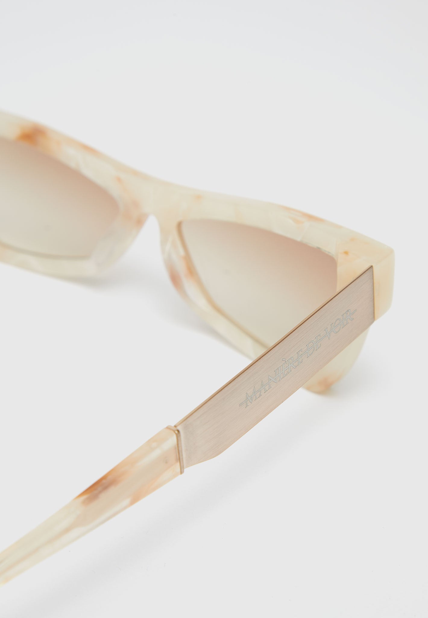 corsica-sunglasses-beige