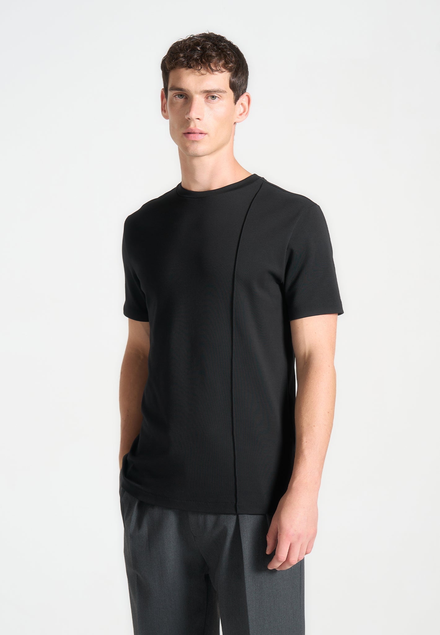 T-shirt en coton Slim Fit Slim avec Pintuck - noir