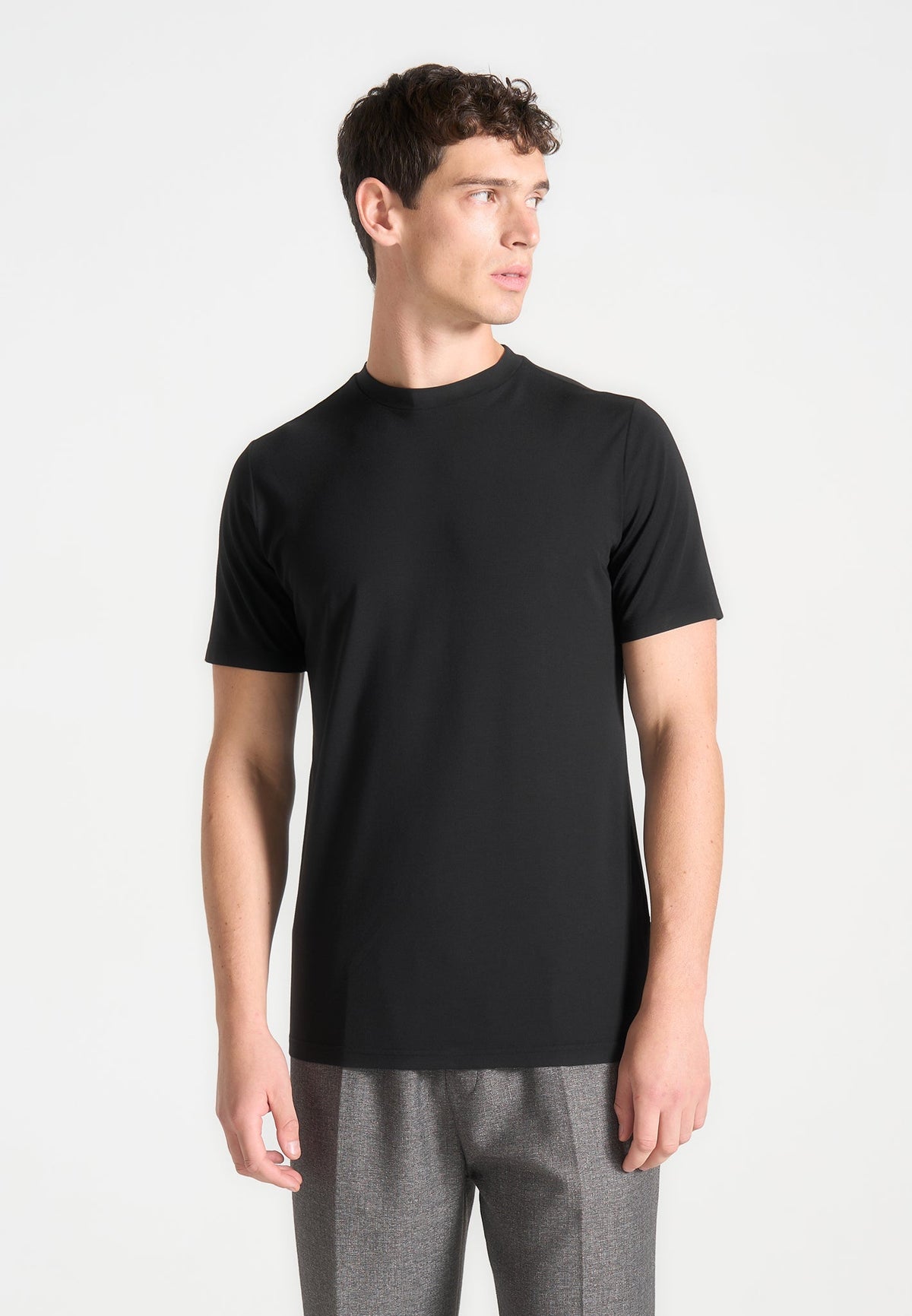 TS003 - Fitted Luxe T-Shirt - Black