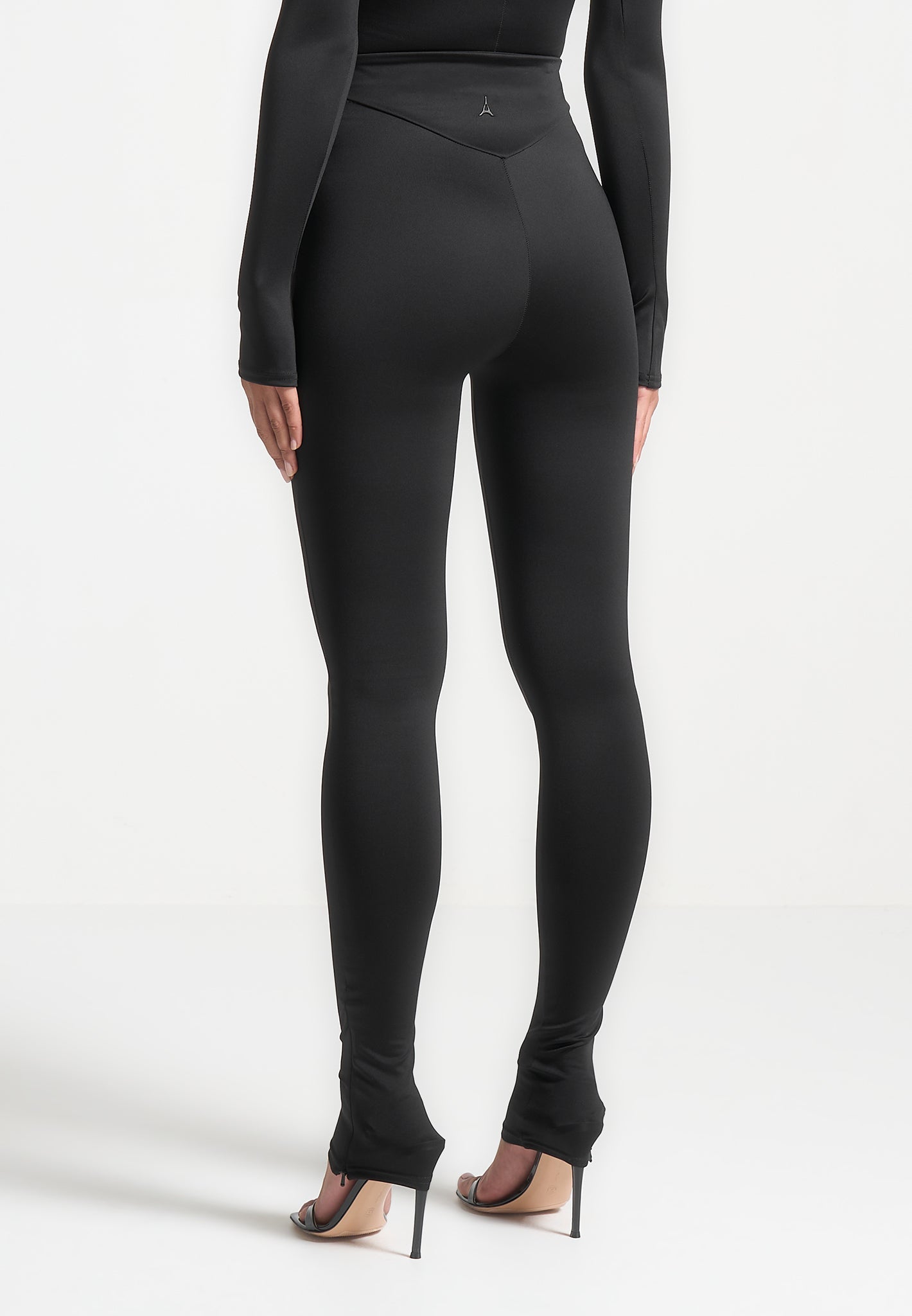 eternelle-high-waisted-leggings-black