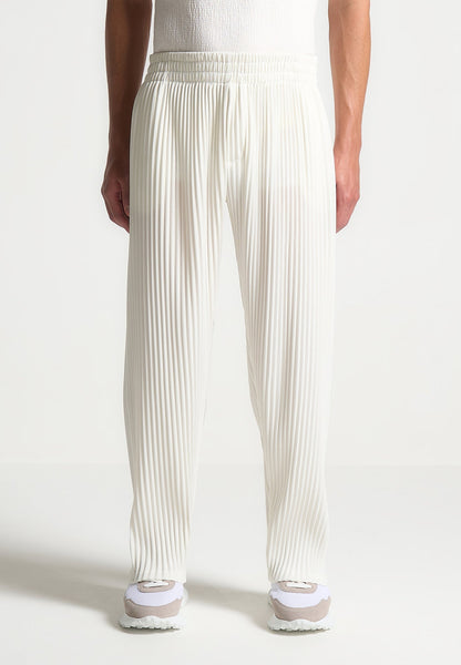 pleated-trousers-off-