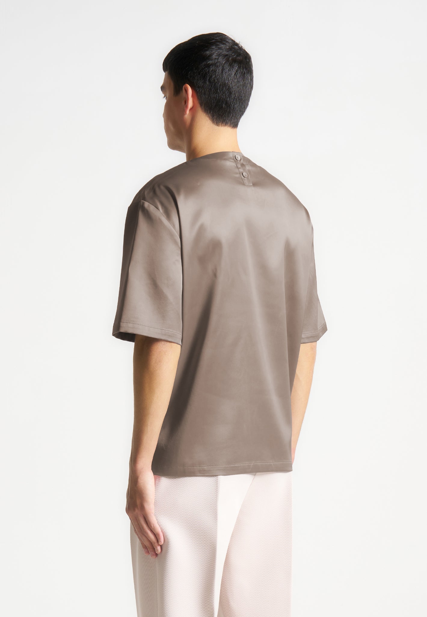 satin-boxy-fit-t-shirt-taupe