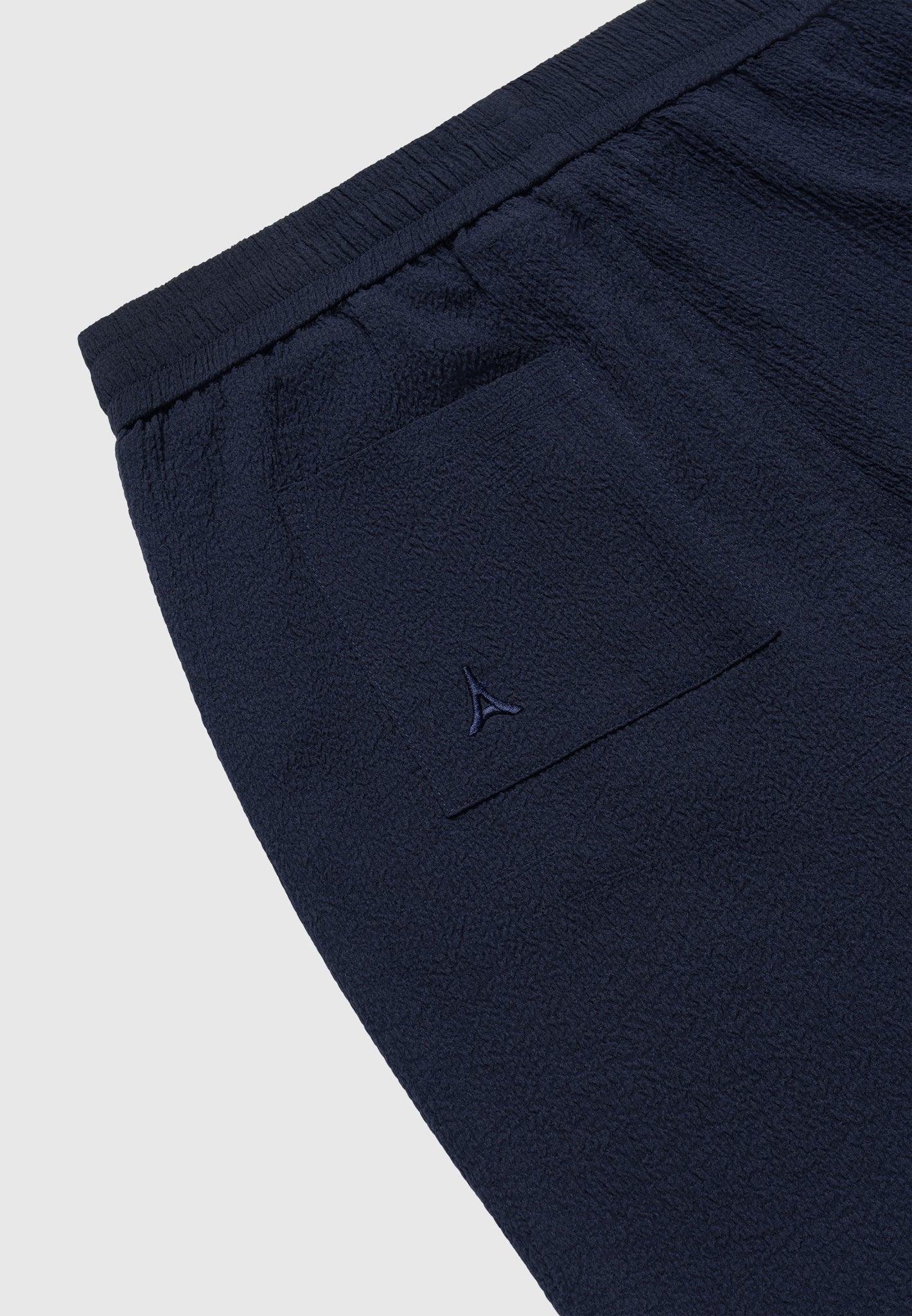 seersucker-shorts-navy