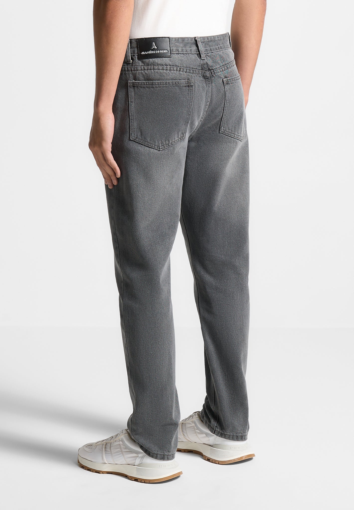 regular-fit-jeans-washed-grey