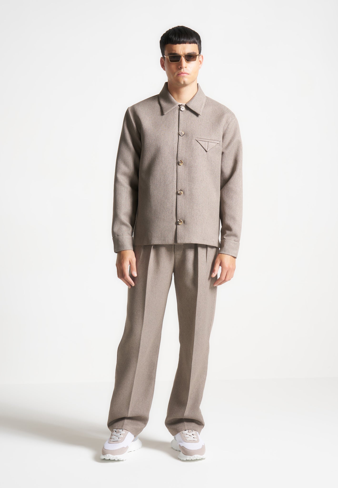 leo-textured-tailored-long-sleeve-overshirt-taupe