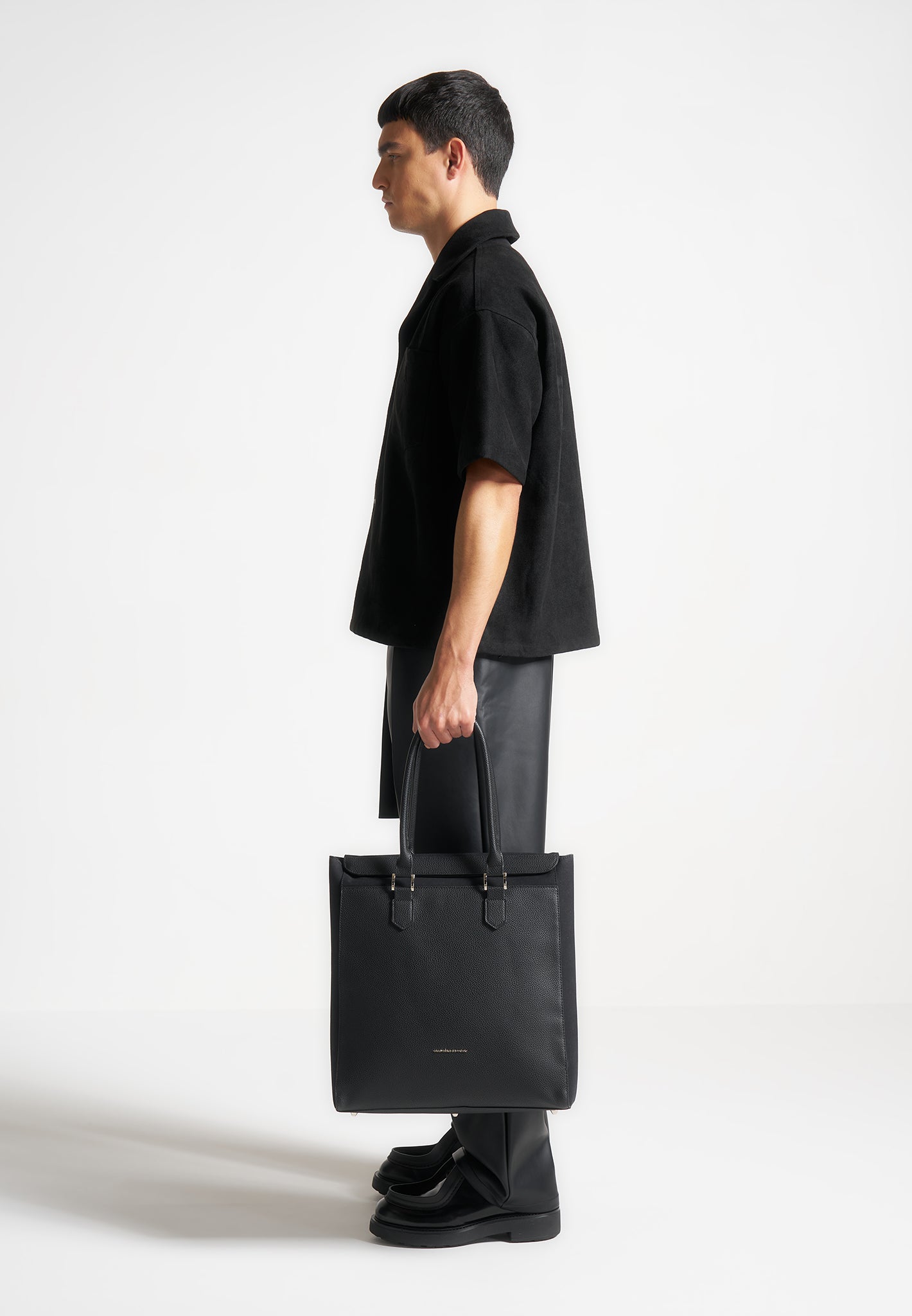 tote-backpack-black